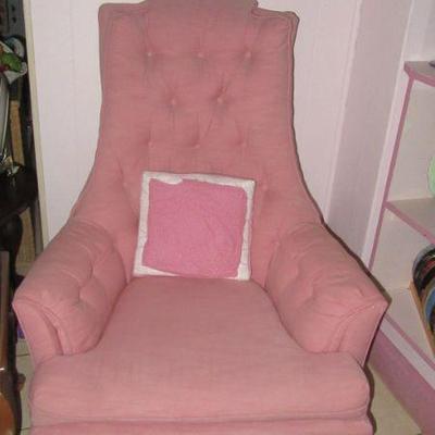 Steffans pink chair