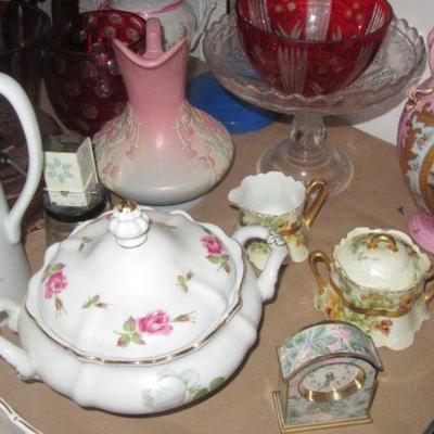Steffans urn red bowl cake stand clock cups