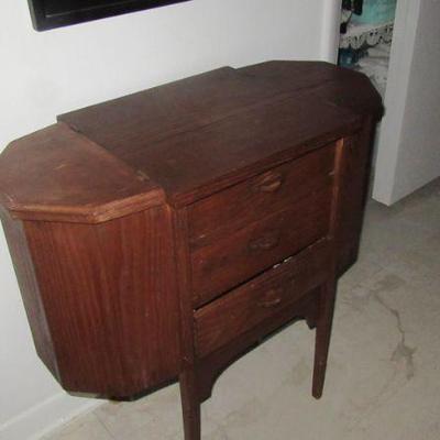 Steffans sewing table