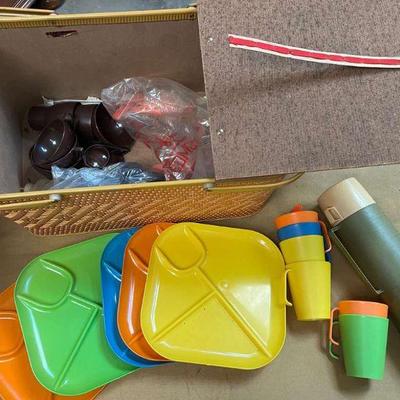 Camping picnic basket