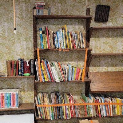 STYLISH WOODEN WALL SHELF UNIT