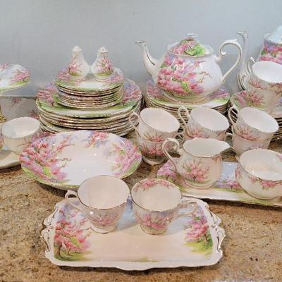 ROYAL ALBERT BONE CHINA IN "BLOSSOM TIME" PATTERN