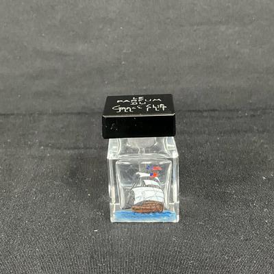 Vintage LE PARFUM DU Grace Ship
