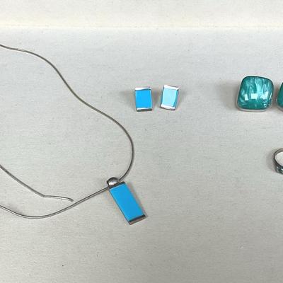 Sterling Silver And Turquoise Jewelry 