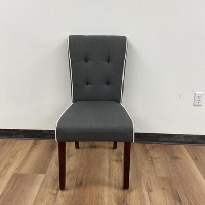 Savanna Tufted And Rolled Back Chair