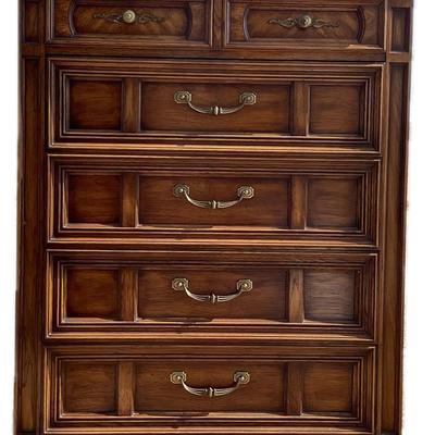 Thomasville Chest Of Drawers