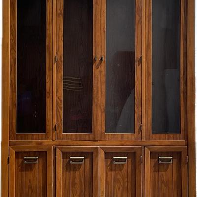 MCM Bernhardt China Hutch 