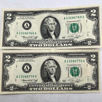 (2) 1976 Two Dollar Bills with Sequential Serial Numbers