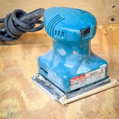 Makita BO4552 Power Sander