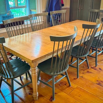 Sturdy Country Dinner Table & (8) Chairs