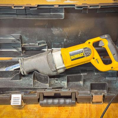 Dewalt DW309 V.S. Reciprocating Saw