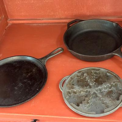 (3) Cast Iron Pans