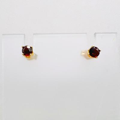 14K Gold Stud Earrings featuring Sparkling Red Solitaires
