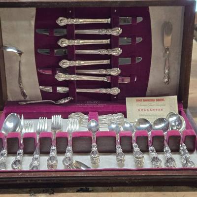 Roger's Bros. Silver-plated Set
