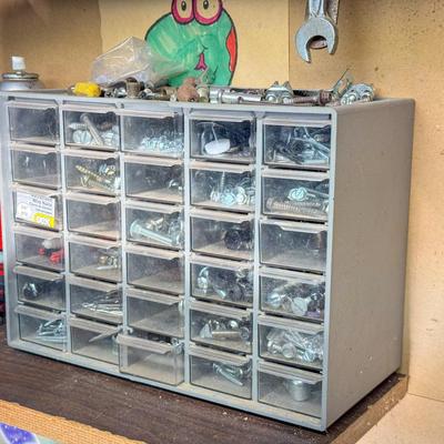Small Plastic Nail & Screw Organizer