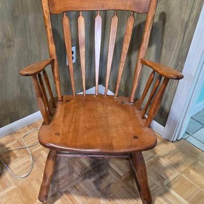 Wooden Rocking Chair 