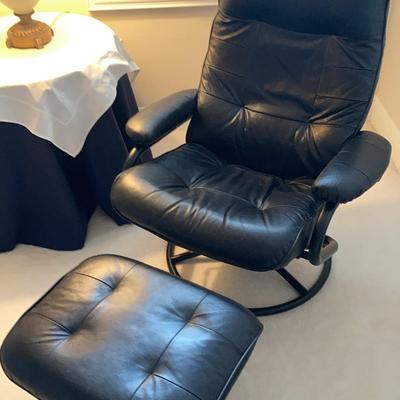 Chair with Foot Rest