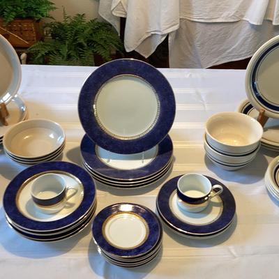 Fine China & Stoneware Collection