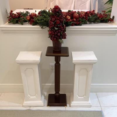 Entryway Pillars w/ Apple Swags & Tree 