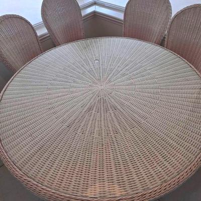 Wicker Glass Top Table With 4 Chairs