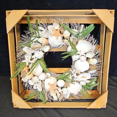 Beach Theme Seashell Wreath In Wooden Box