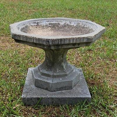 Concrete 2-Piece Birdbath