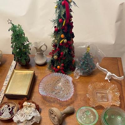 Lot of Decorative Holiday and Glass Items