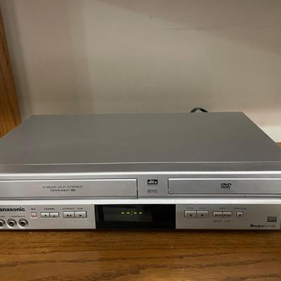 Panasonic PV-D4734S DVD/VCR Combo Player