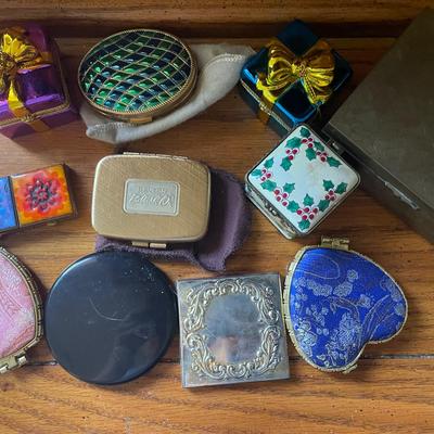 Lot of Vintage Decorative Compact Cases