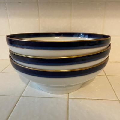 Set of 3 Santa Anita Ware Bowls with Blue and Gold Trim
