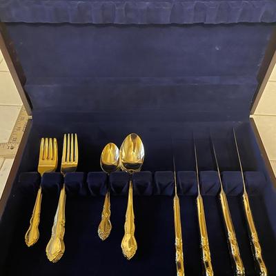 Elegant Gold-Plated Flatware Set in Velvet-Lined Presentation Case