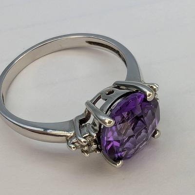 14K White Gold & Amethyst Ring...Size 6.5