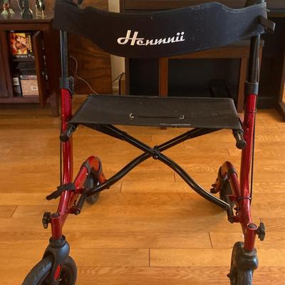 Henmnii Aed Walker 
