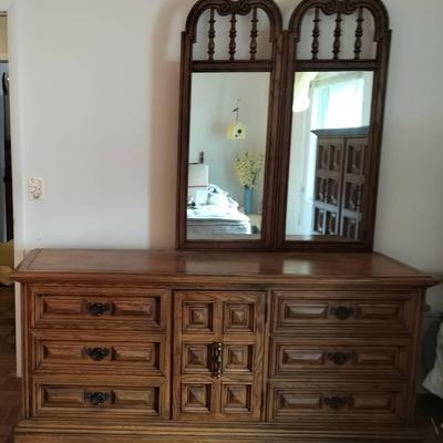 Link Taylor Vintage Double Mirror Wooden 9 Drawer Dresser