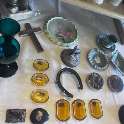 SMALL COLLECTABLES
