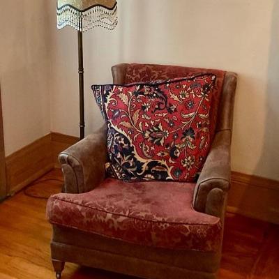 Nice comfortable arm chair