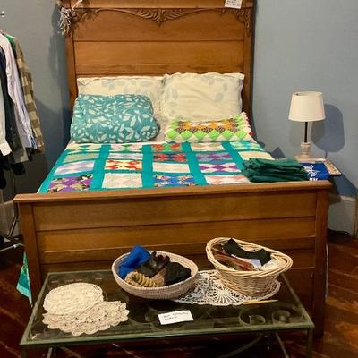 Antique bed