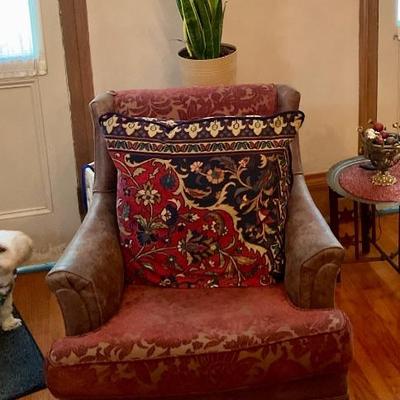 Matching comfortable arm chair