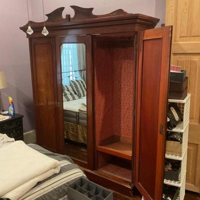 Armoire