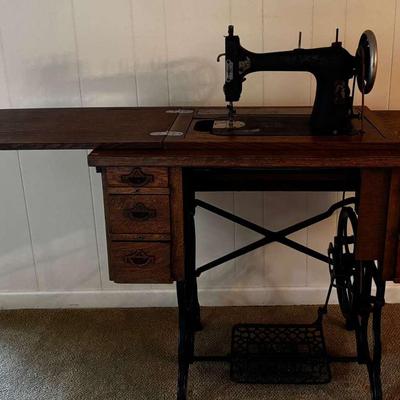 Rotary Special Sewing Machine