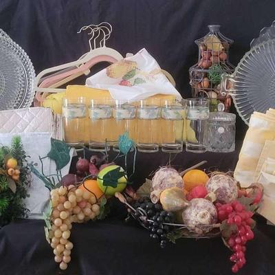 Fruit Themed Kitchen Decor And Linens