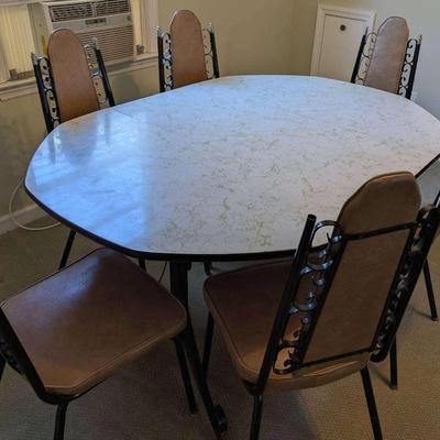 Retro White & Green Formica Table & 6 Chairs