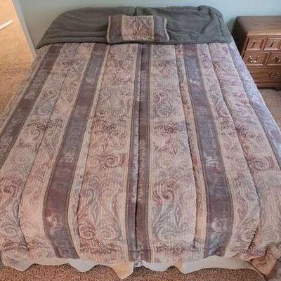 Queen Metal Bed Frame With Serta Mattress/Boxspring Set