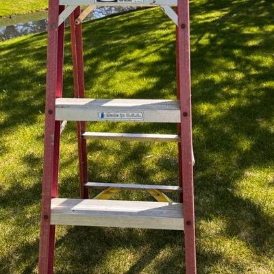Werner Fiberglass Step Ladder 5ft