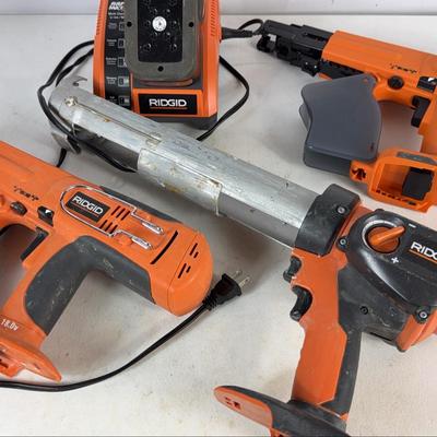 Ridgid Collated Screwdrivers & Caulk Gun + 18v Battery 