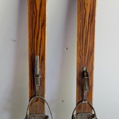 Vintage Gravdal Norwegian Skis 