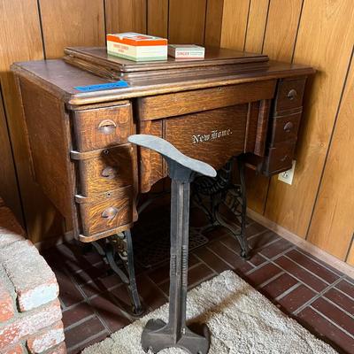 Antique New Home Sewing Machine And Cabinet