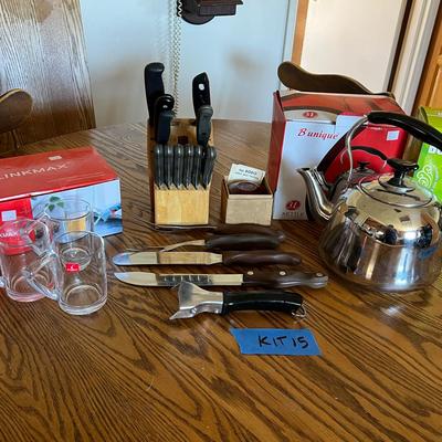 Tea And Knife Sets With Vintage CutCo 