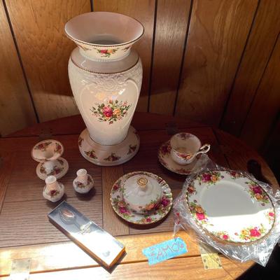 Royal Albert Old Country Roses 20 Piece Bone China Dinner Set & More