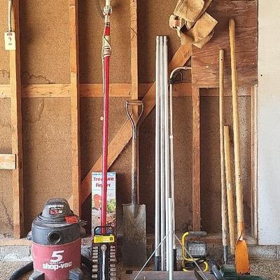 Garage & Yard Lot (G)